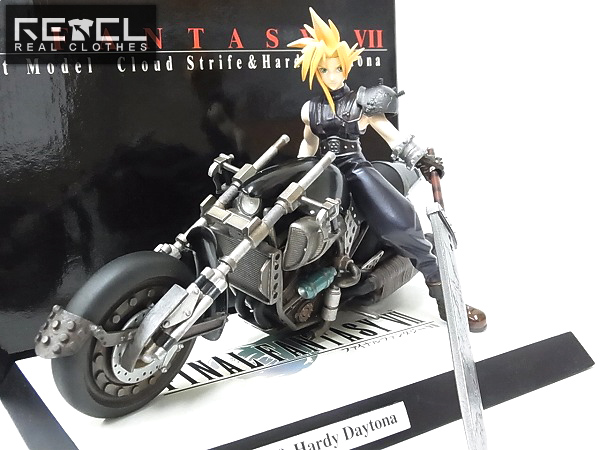 実際に弊社で買取させて頂いたコトブキヤ FINAL FANTASYⅦ 1/8 クラウド＆ハーディーデイトナ