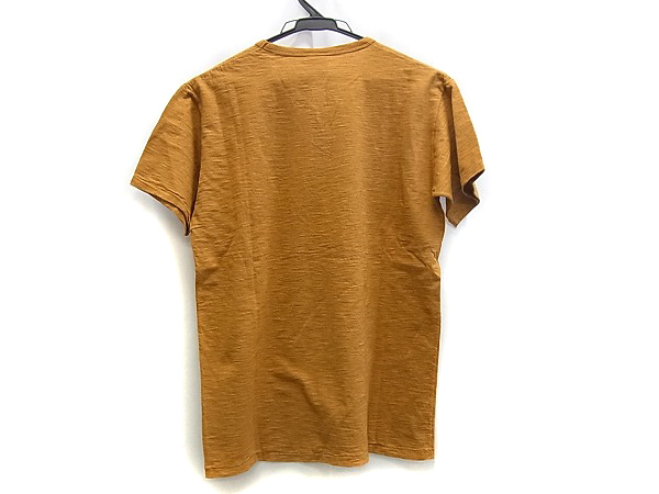 実際に弊社で買取させて頂いた【未使用】クーティー MARBLE SLAB S/S V-NECK TEE マスタードMの画像 1枚目