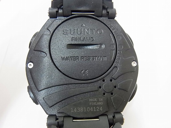 実際に弊社で買取させて頂いたSUUNTO/スント VECTOR/ルージュ 腕時計 SS011516400/黒赤の画像 1枚目