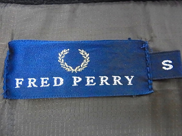 実際に弊社で買取させて頂いたFRED PERRY/フレッドペリー チェック柄ダウンジャケッ卜 青茶/Sの画像 2枚目