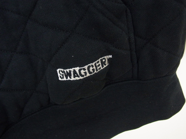 実際に弊社で買取させて頂いたSWAGGER/スワッガー キルティング 長袖コットンパーカー/黒/Lの画像 2枚目