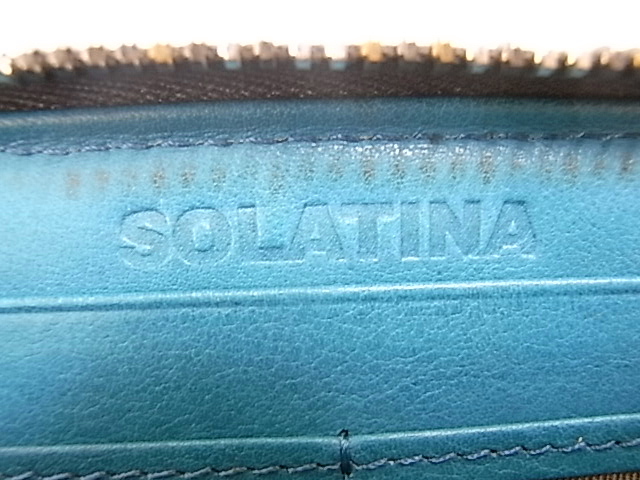 実際に弊社で買取させて頂いたSOLATINA/ソラチナ レザーラウンドファスナー長財布/グリーン系の画像 5枚目