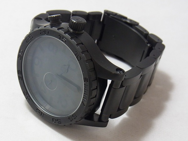 実際に弊社で買取させて頂いたNIXON/ニクソン 腕時計 51-30 ALL BLACK クォーツ/A057-001の画像 2枚目