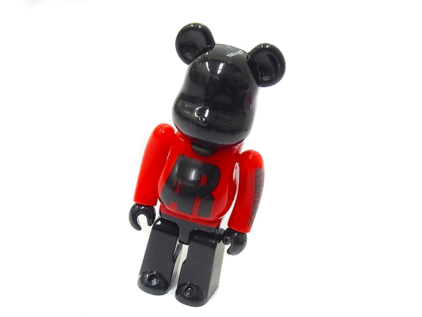 実際に弊社で買取させて頂いたBE@RBRICK×Vivienne Vivienne Westwood展 開催記念限定/赤×黒の画像 1枚目