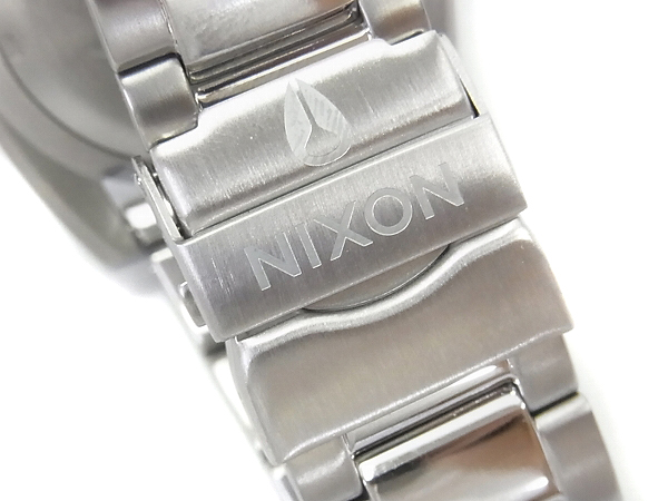 実際に弊社で買取させて頂いた[未使用]NIXON/ニクソン KINGPIN/キングピン シルバー/A507-000の画像 4枚目