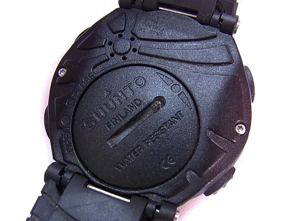 実際に弊社で買取させて頂いたSUUNTO/スント アルティマックス 電池式 ブラック SS004787110の画像 4枚目