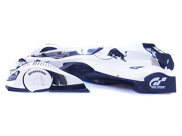 実際に弊社で買取させて頂いたAUTOart ミニカー シグネチャーシリーズ Red Bull X2010 1/18の画像 1枚目