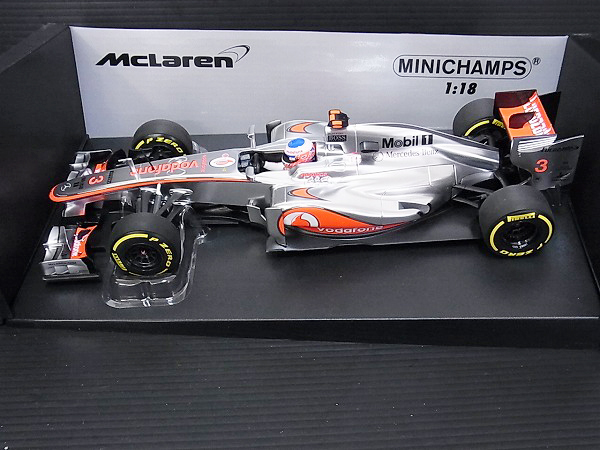 実際に弊社で買取させて頂いたMINICHAMPS Mclaren Mercedes MP4-27 J.バトン 2012 1/18の画像 1枚目