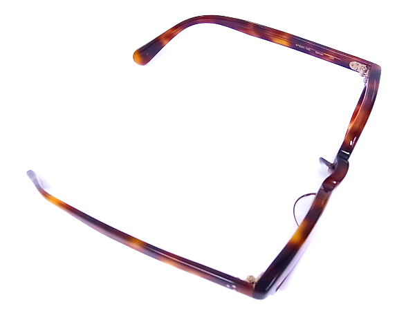 実際に弊社で買取させて頂いたOLIVER PEOPLES/オリバーピープル sarver デミ柄 眼鏡フレームの画像 7枚目