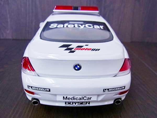 実際に弊社で買取させて頂いたKYOSHO/京商 BMW/ビーエムダブリュー 645CI SAFETYCAR 1/18の画像 3枚目