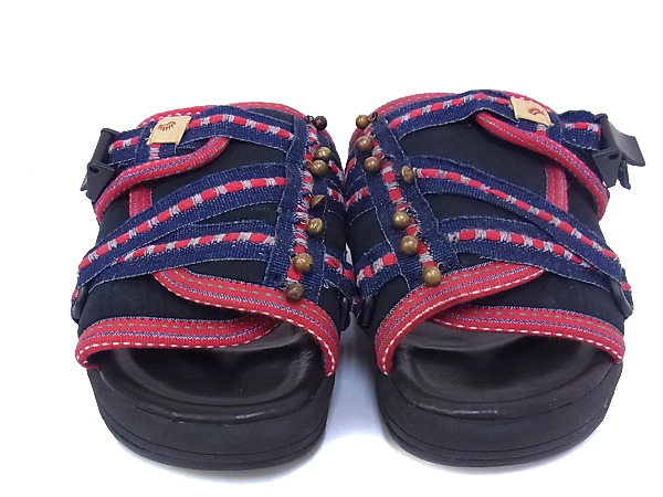 実際に弊社で買取させて頂いたVISVIM/ビズビム CHRISTO/クリスト 15年 サンダル 鈴 赤紺黒/Mの画像 1枚目