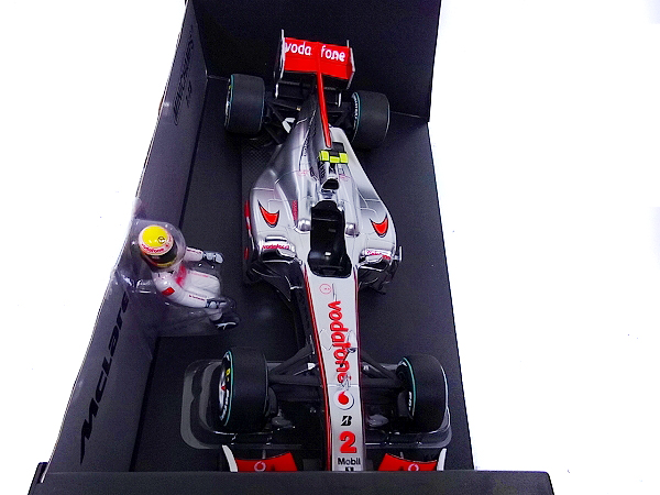 実際に弊社で買取させて頂いたMINICHAMPS マクラーレンMP4-25 カナダGP2010 L.ハミルトン1/18の画像 2枚目