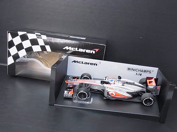 実際に弊社で買取させて頂いたMINICHAMPS Mclaren Mercedes MP4-28 J.バトン 2013 1/18の画像 6枚目