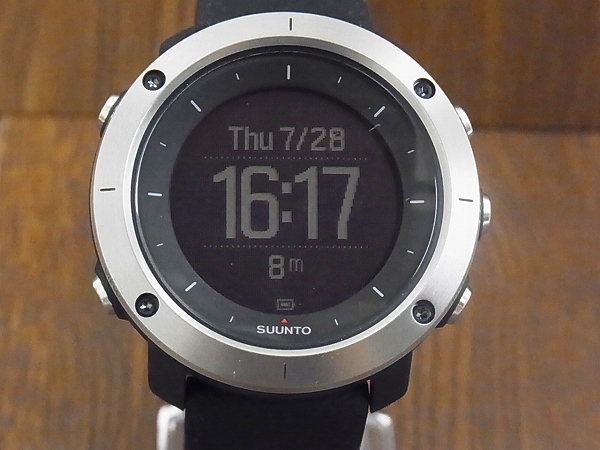 実際に弊社で買取させて頂いたSuunto Travers/スントトラバース 腕時計 黒×銀 SS021843000の画像 1枚目