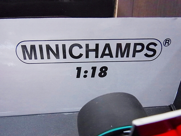 実際に弊社で買取させて頂いたミニチャンプス L.ハミルトン カナダGP2010 マクラーレン1/18の画像 3枚目