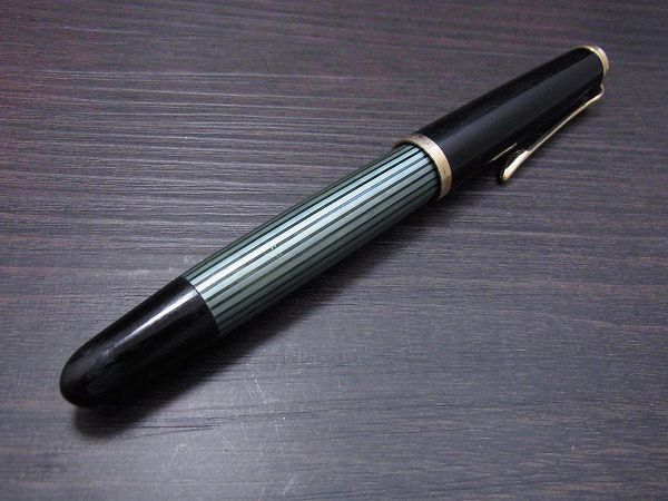 実際に弊社で買取させて頂いたPELIKAN/ペリカン 万年筆/筆記用具 ペン先14C グリーン系の画像 6枚目