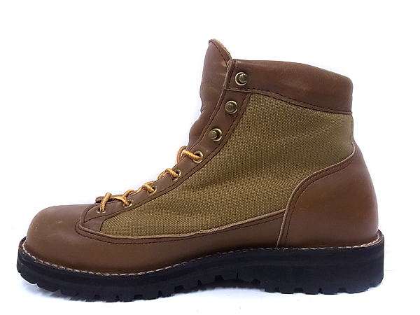 実際に弊社で買取させて頂いたDANNER/ダナーライト トレッキングシューズ 黒タグ 30420/9.5Dの画像 4枚目