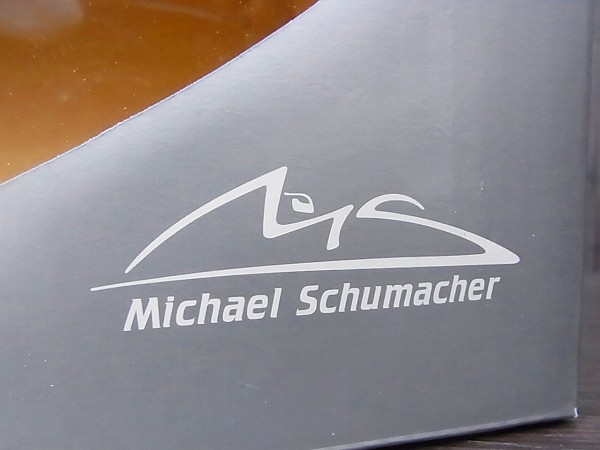 実際に弊社で買取させて頂いたミニチャンプス メルセデスGP F1 2010 M.シューマッハ 1/18の画像 2枚目