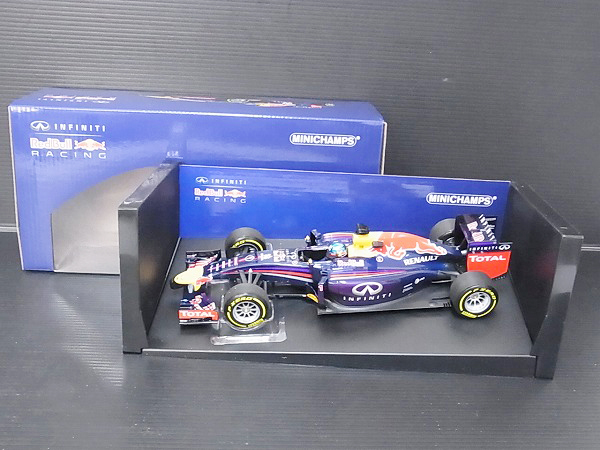 実際に弊社で買取させて頂いたMINICHAMPS INFINITI RACING RB10 S.Vettel/ベッテル 2014 1/18の画像 6枚目