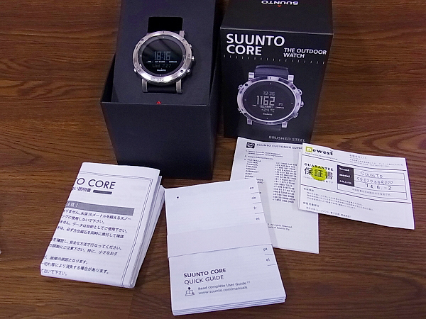 実際に弊社で買取させて頂いたSUUNTO/スント CORE/コア ブラッシュドスティール/SS020339000の画像 8枚目