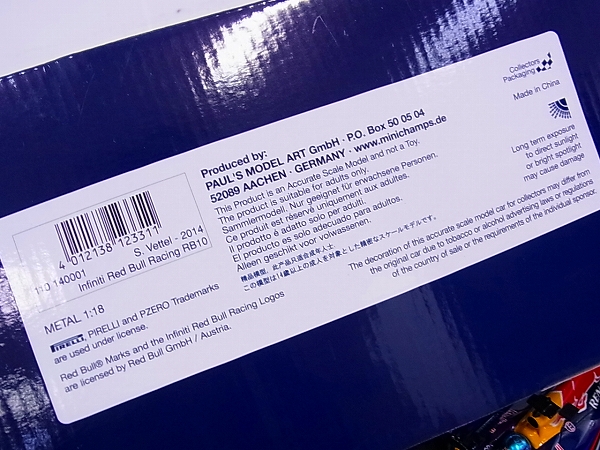 実際に弊社で買取させて頂いたMINICHAMPS F1 INFINITI REDBULL 2014 S.VETTEL ミニカー 1/18の画像 3枚目