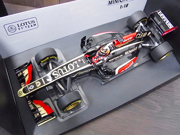 実際に弊社で買取させて頂いたMINICHAMPS Lotus Renault F1 2013 Showcar K.Raikkonen 1/18の画像 2枚目