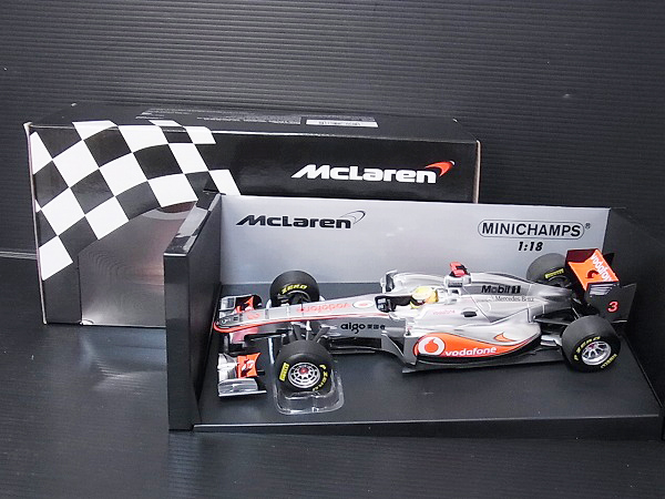 実際に弊社で買取させて頂いたMINICHAMPS Mclaren Mercedes MP4-26 L.ハミルトン 2011 1/18の画像 6枚目