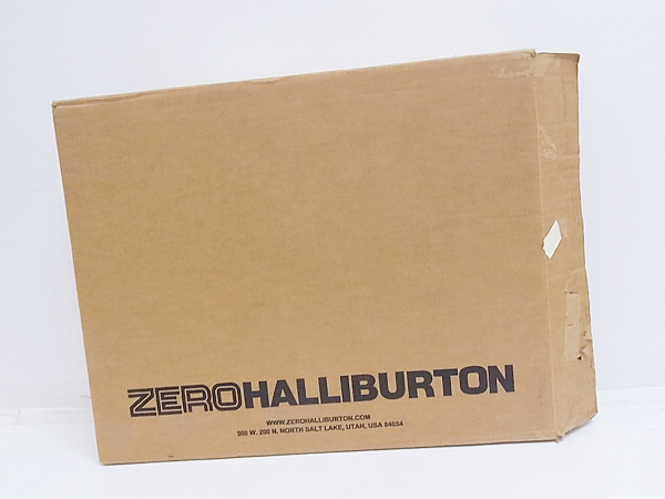 実際に弊社で買取させて頂いたZERO HALLIBURTON/ゼロハリバートン アタッシュケース 灰の画像 7枚目