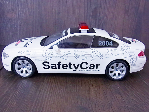 実際に弊社で買取させて頂いたKYOSHO/京商 BMW/ビーエムダブリュー 645CI SAFETYCAR 1/18の画像 2枚目