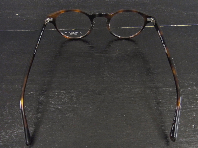 実際に弊社で買取させて頂いたOLIVER PEOPLES Gregory Peck デミ柄サングラス OV5186-1004の画像 2枚目