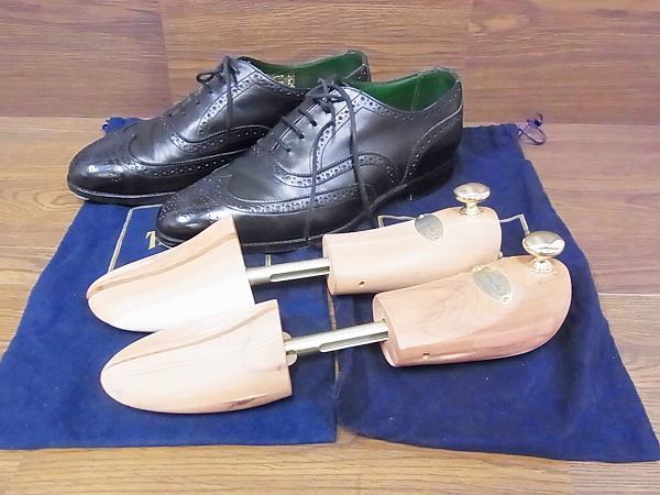 実際に弊社で買取させて頂いたTricker's/トリッカーズ ウィングチップ シューズ 黒/M5633の画像 9枚目