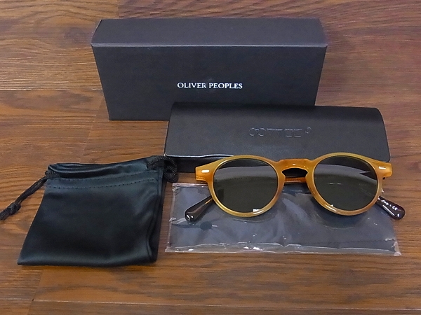 実際に弊社で買取させて頂いたOLIVER PEOPLES Gregory Peck サングラス/ツートン OV5186-1013の画像 8枚目