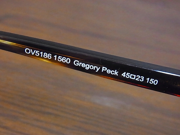 実際に弊社で買取させて頂いたOLIVER PEOPLES Gregory Peck デミ柄サングラス OV5186-1560の画像 6枚目