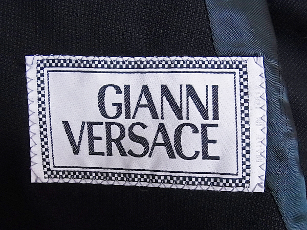 実際に弊社で買取させて頂いたGianni Versace/ジャンニヴェルサーチ ダブルスーツ ブラックの画像 4枚目