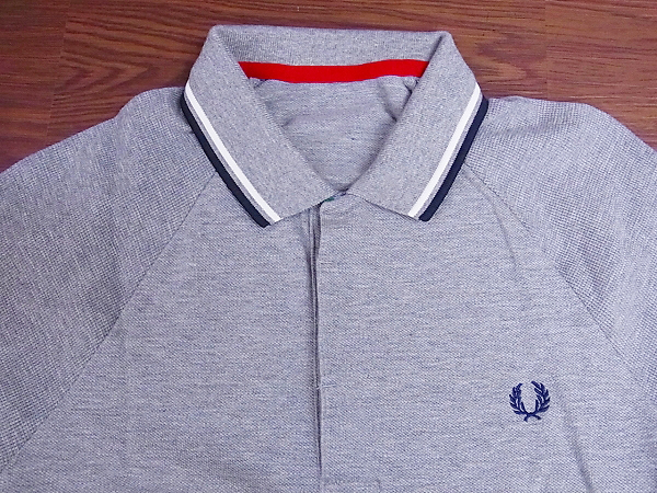 実際に弊社で買取させて頂いたFRED PERRY/フレッドペリー ボンバーカフピケポロシャツの画像 4枚目