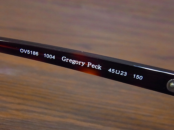 実際に弊社で買取させて頂いたOLIVER PEOPLES Gregory Peck デミ柄サングラス 茶 OV5186-1004の画像 6枚目