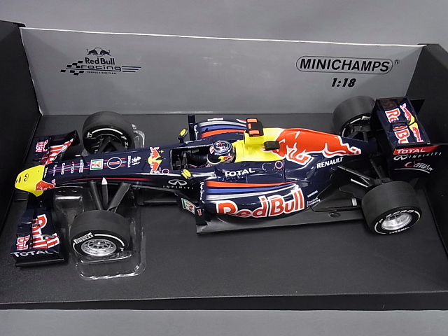 実際に弊社で買取させて頂いたミニチャンプス F1 RENAULT RB7 JAPAN GP 2011 S.Vettel 1/18の画像 1枚目