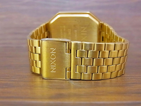 実際に弊社で買取させて頂いたNIXON/ニクソン RE-RUN/リ・ラン オールゴールド A158-502の画像 4枚目