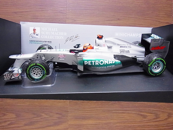 実際に弊社で買取させて頂いたMINICHAMPS ブラジルGP ペトロナス W03 #7M.シューマッハ 1/18の画像 2枚目