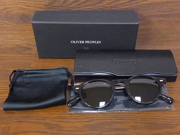 実際に弊社で買取させて頂いたOLIVER PEOPLES Gregory Peck サングラス 濃灰 OV5186-1002の画像 8枚目