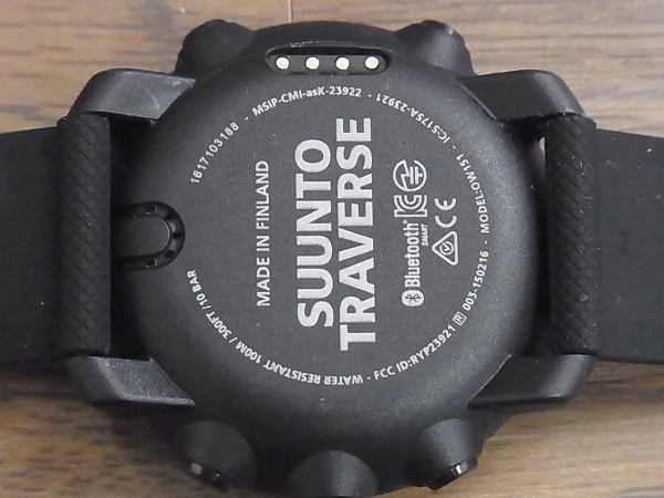 実際に弊社で買取させて頂いたSUUNTO TRAVERSE SAPPHIRE/トラバース サファイヤ SS022291000の画像 4枚目