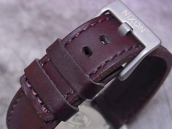 実際に弊社で買取させて頂いたNIXON/ニクソン THE RANGER 40 LEATHER 腕時計/NA471019の画像 4枚目