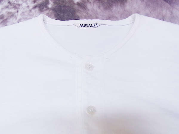 実際に弊社で買取させて頂いたAURALEE/オーラリー ヘンリーネック スタンドアップTシャツ/4の画像 3枚目