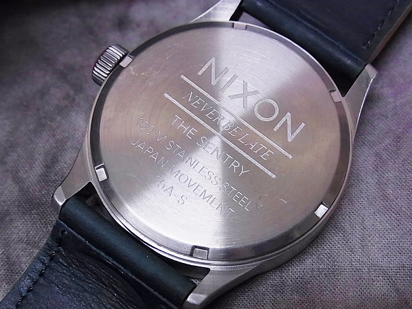 実際に弊社で買取させて頂いたNIXON/ニクソン THE SENTRY/セントリー 腕時計/レザーベルトの画像 7枚目