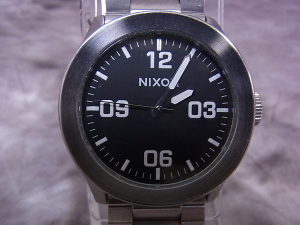 実際に弊社で買取させて頂いたNIXON/ニクソン THE PRIVATE/プライーベート SS 銀×黒/A276-000の画像 1枚目