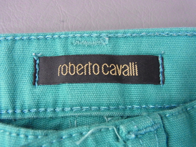 実際に弊社で買取させて頂いたRoberto Cavalli/ロベルトカヴァリ クロップドパンツ 38の画像 2枚目