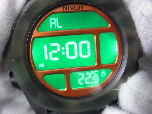 実際に弊社で買取させて頂いたNIXON/ニクソン THE UNIT SS デジタル 腕時計/迷彩/カモフラ柄の画像 7枚目