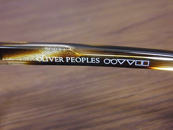 実際に弊社で買取させて頂いたOLIVER PEOPLES Gregory Peck デミ柄サングラス/OV5186-1560の画像 5枚目