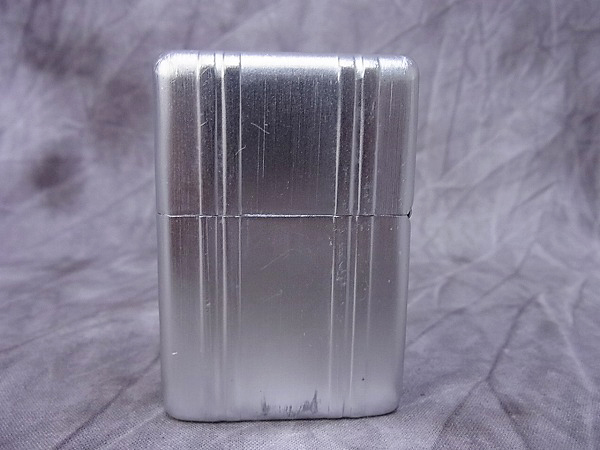 実際に弊社で買取させて頂いたZIPPO/ジッポー ZERO HALLIBURTON/ゼロ ハリバートン/2003年製の画像 2枚目