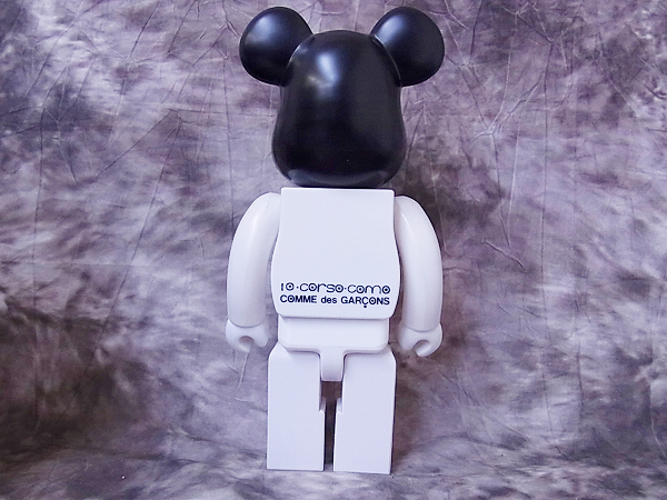 実際に弊社で買取させて頂いたBE@RBRICK ギャルソン×メディコ・トイ モノトーンカラー/400％の画像 2枚目